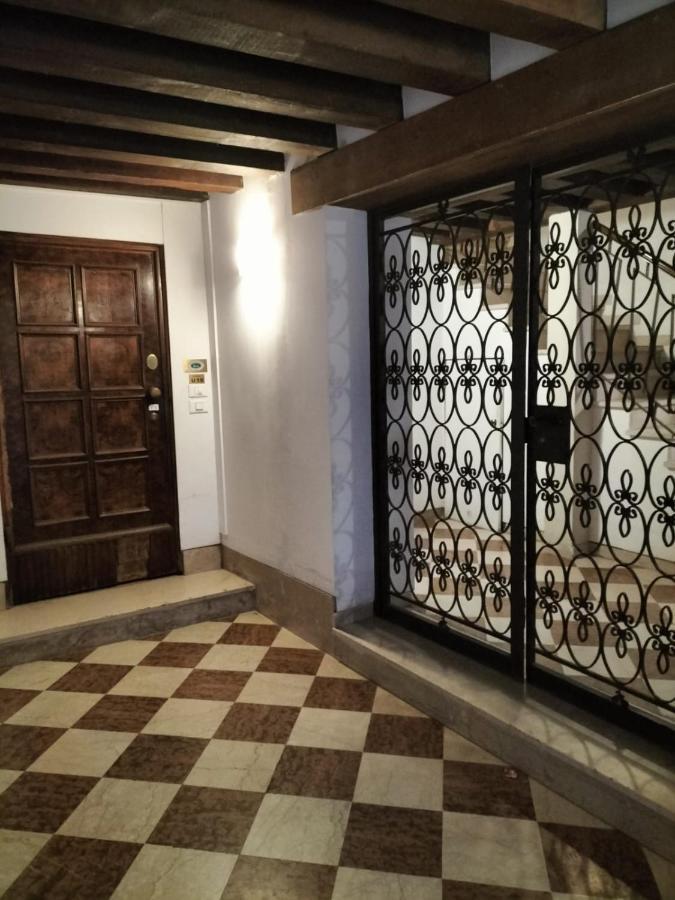 Luxury Apartment Near Rialto Bridge Венеция Екстериор снимка