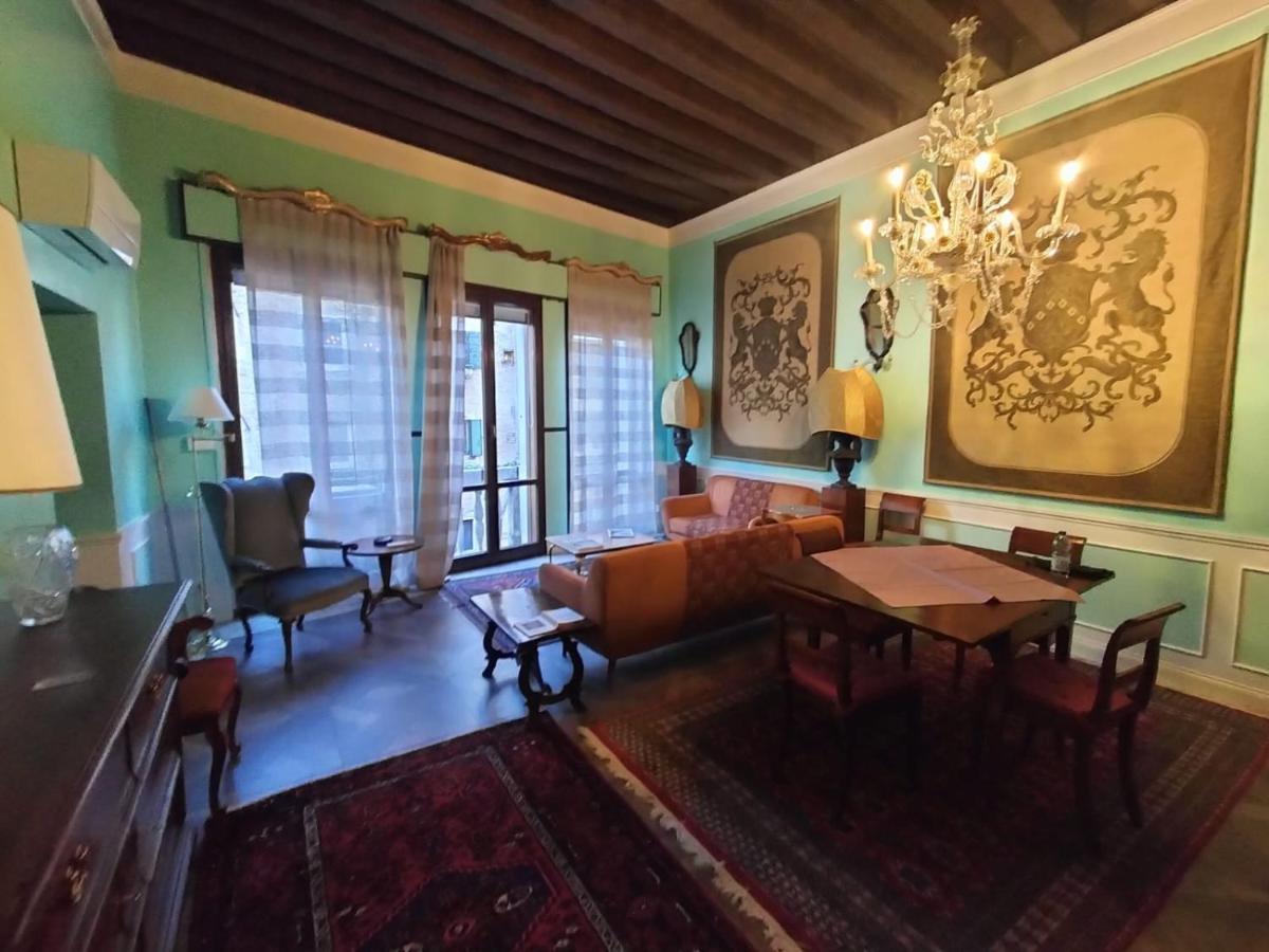 Luxury Apartment Near Rialto Bridge Венеция Екстериор снимка