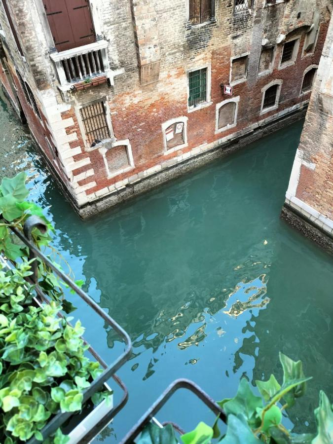 Luxury Apartment Near Rialto Bridge Венеция Екстериор снимка