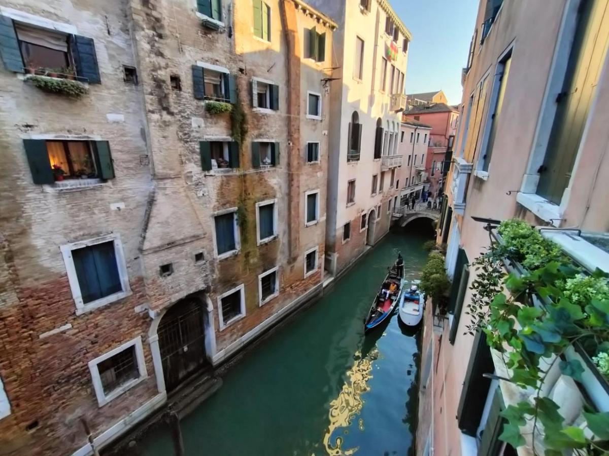 Luxury Apartment Near Rialto Bridge Венеция Екстериор снимка