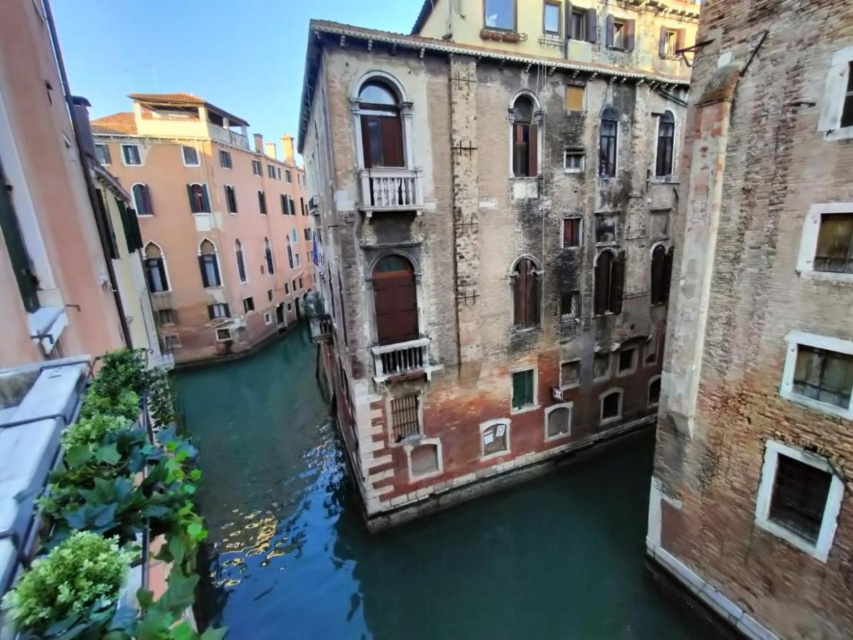 Luxury Apartment Near Rialto Bridge Венеция Екстериор снимка